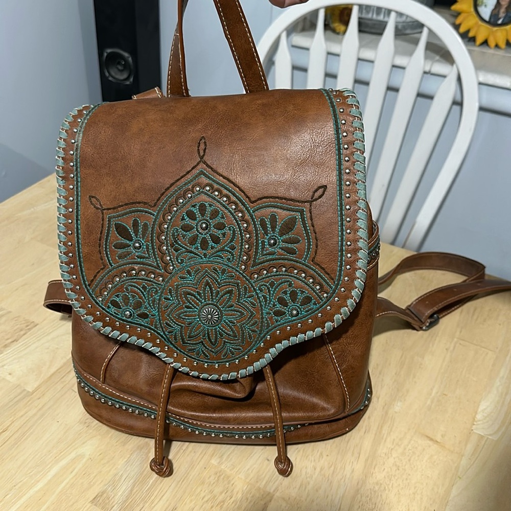 Montana West - Genuine Leather Embroidered Backpack